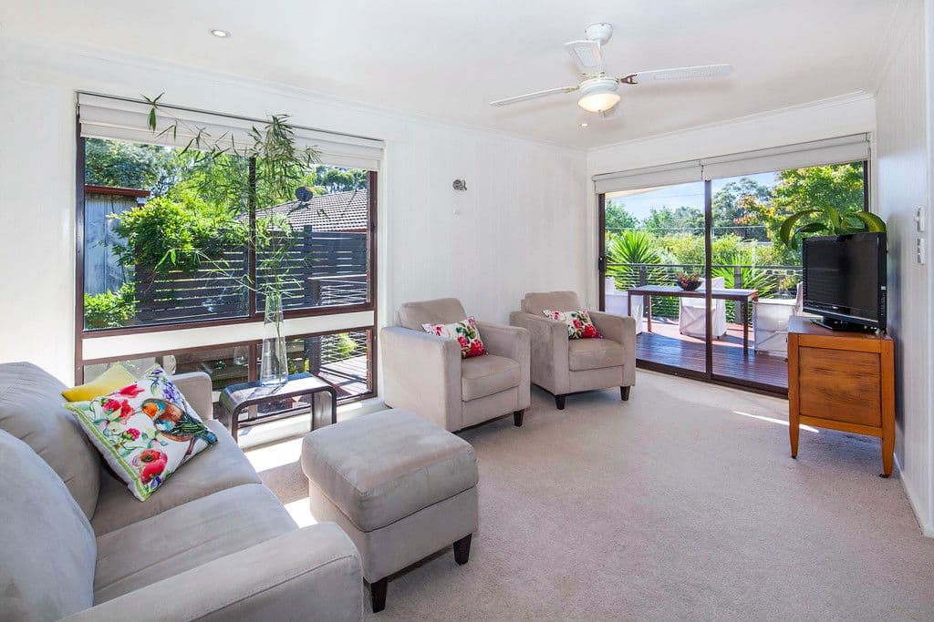 6 Shakespeare Avenue, Mount Helen VIC 3350, Mount Helen - Image 1