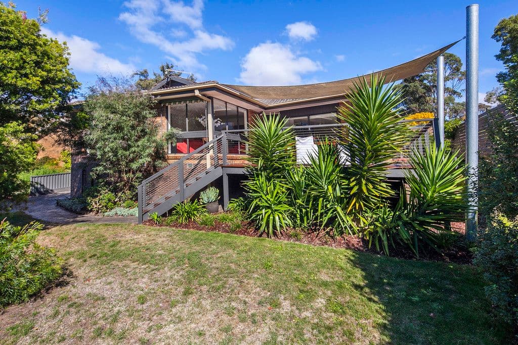 6 Shakespeare Avenue, Mount Helen VIC 3350, Mount Helen - Thumbnail 2