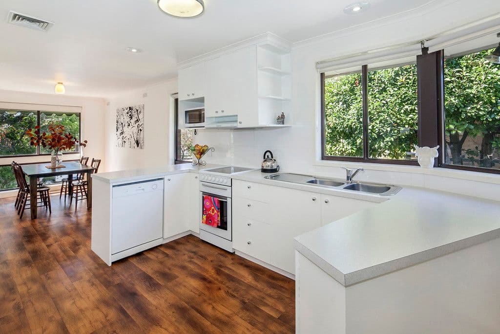 6 Shakespeare Avenue, Mount Helen VIC 3350, Mount Helen - Thumbnail 4