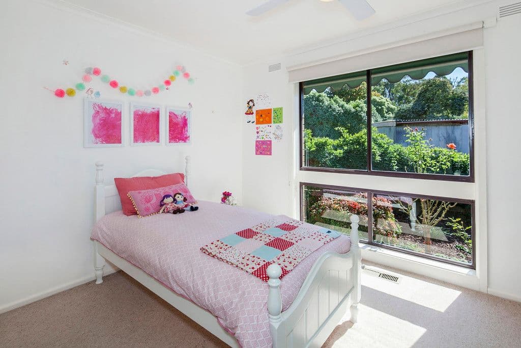 6 Shakespeare Avenue, Mount Helen VIC 3350, Mount Helen - Thumbnail 5