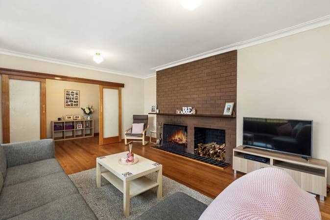 3 Robin Grove, Mount Waverley VIC 3149, Mount Waverley - Thumbnail 3