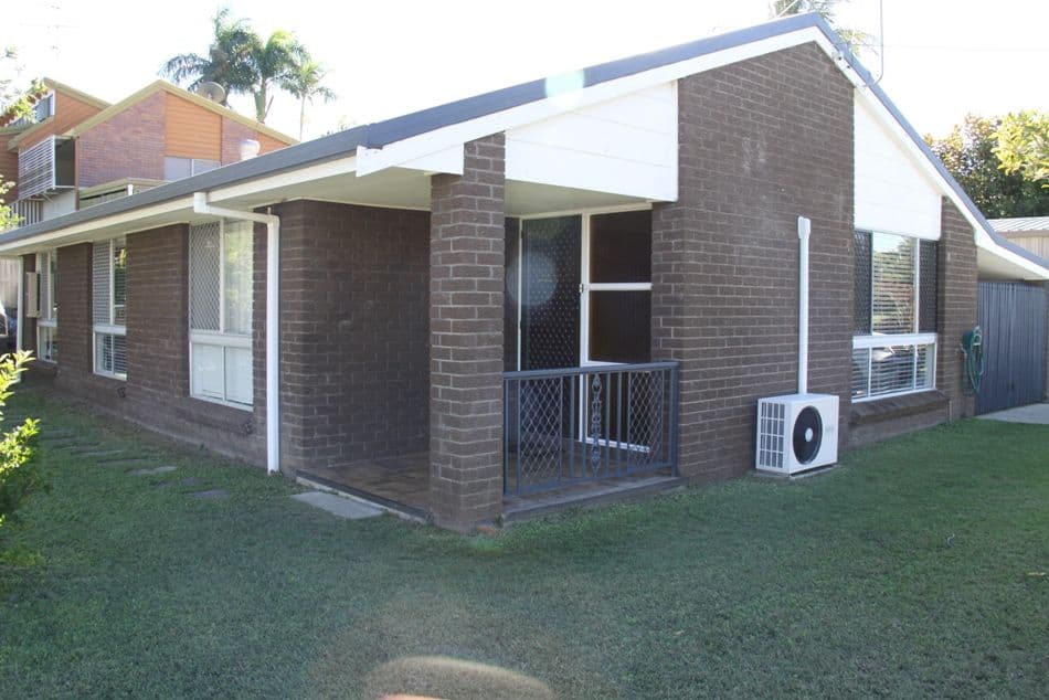 32 Tyson Crescent, Tannum Sands QLD 4680, Tannum Sands - Thumbnail 2