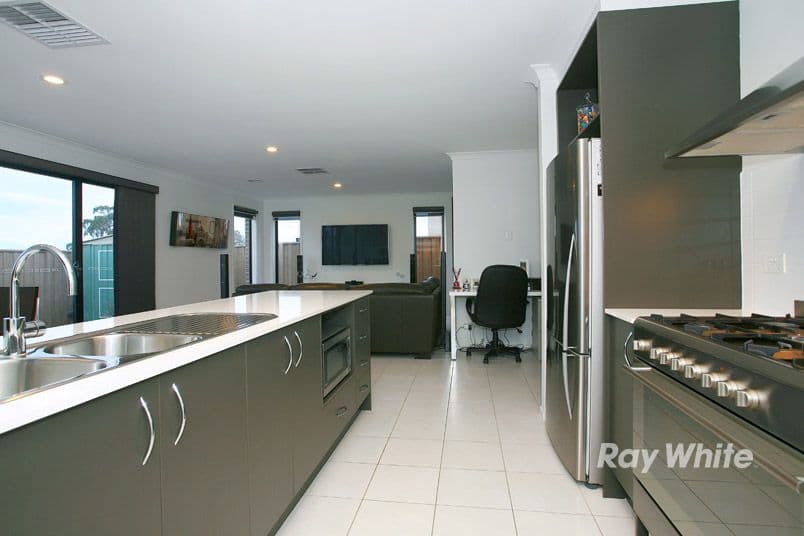 12 Hugden Road, LYNDHURST VIC 3975, Lyndhurst - Thumbnail 5