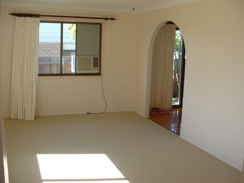 12 Lanfranco Street, ROCHEDALE SOUTH QLD 4123, Rochedale South - Thumbnail 2
