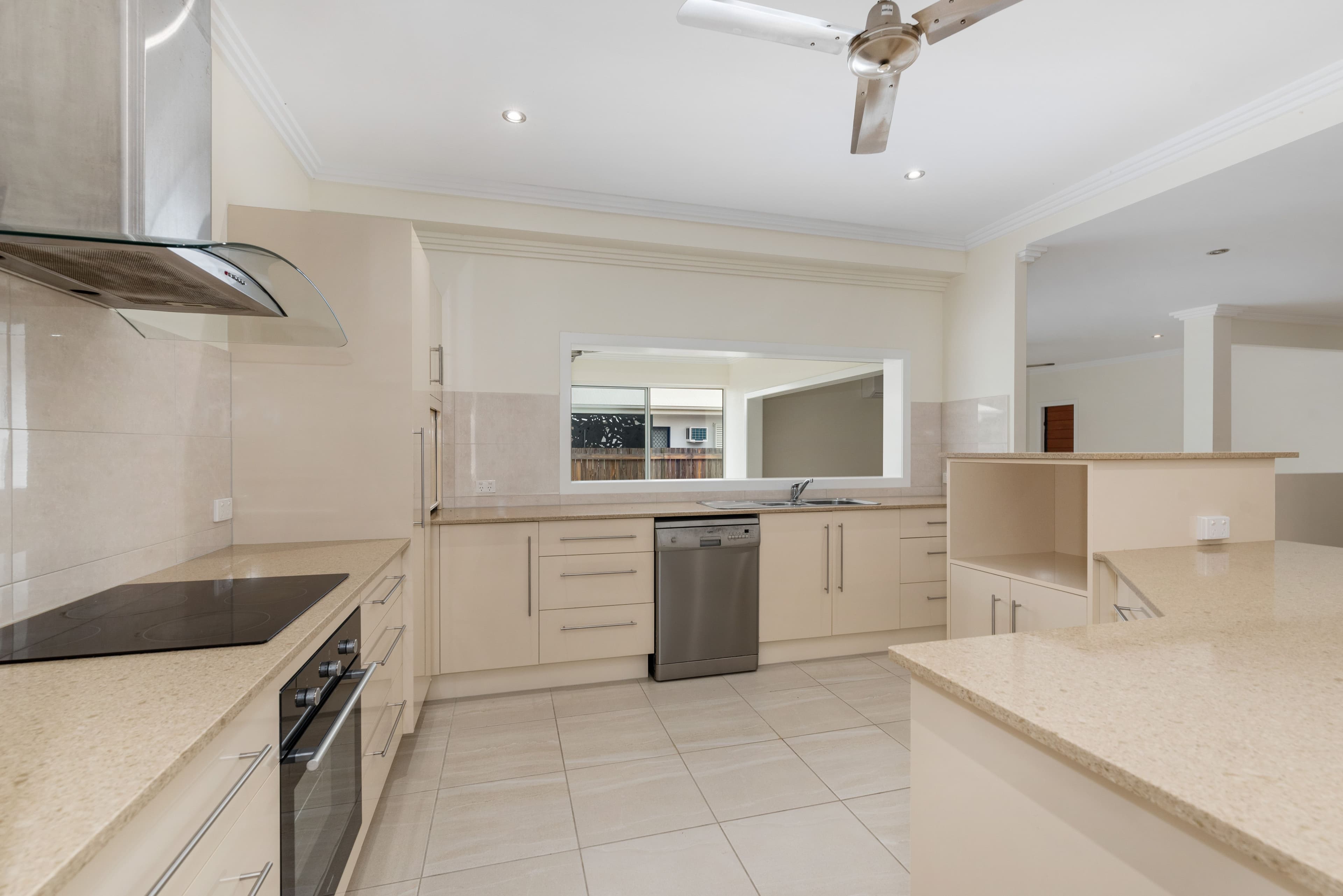 47 River Boulevard, Idalia QLD 4811, Idalia - Thumbnail 6