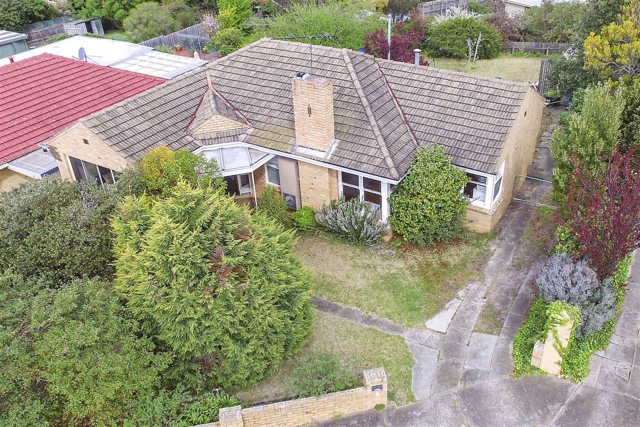 9 Norman Court, Highton VIC 3216, Highton - Thumbnail 3