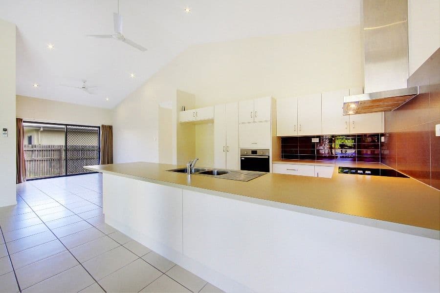 20 Chapple Street, MOUNT LOUISA QLD 4814, Mount Louisa - Thumbnail 3