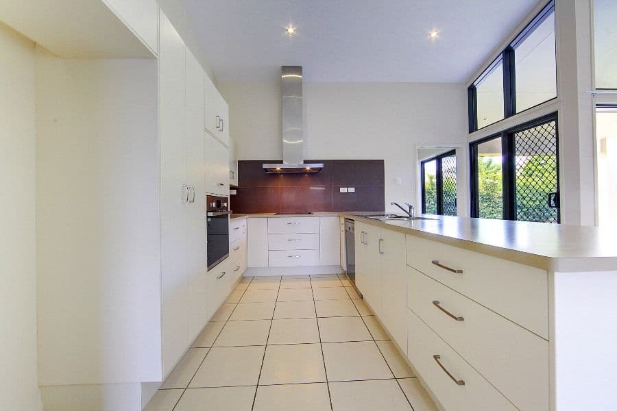 20 Chapple Street, MOUNT LOUISA QLD 4814, Mount Louisa - Thumbnail 4
