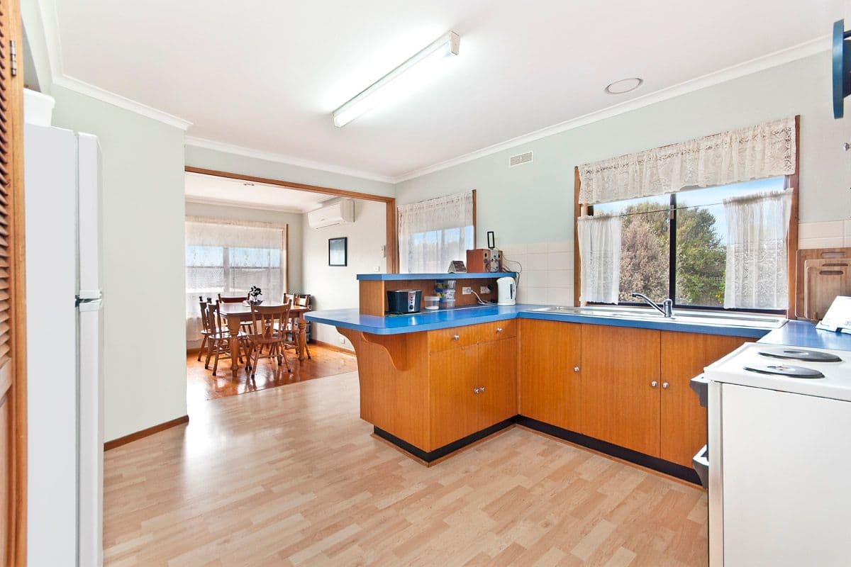 110 Laverock Road, Warrnambool VIC 3280, Warrnambool - Thumbnail 6