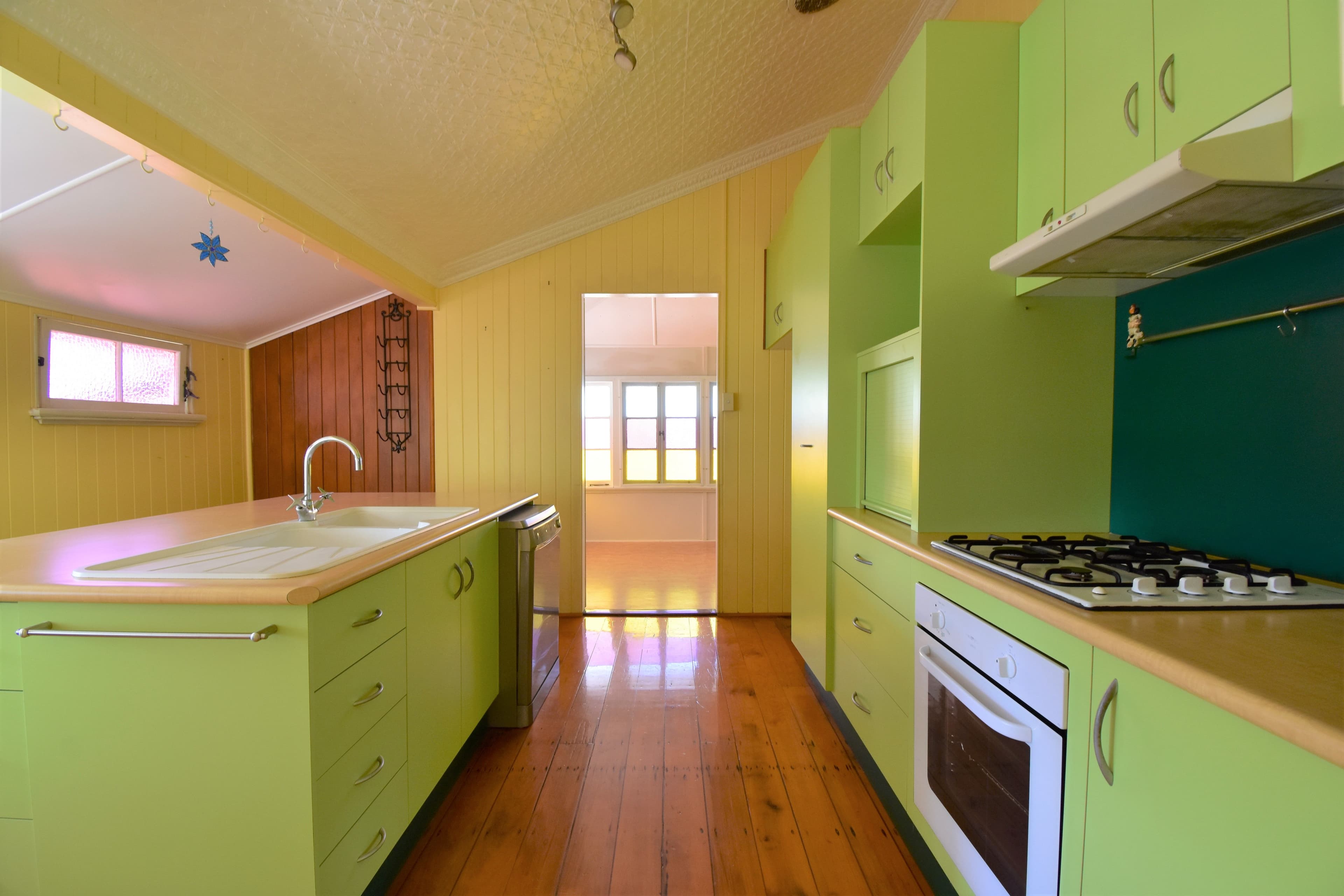 134 Crane Street, Longreach QLD 4730, Longreach - Thumbnail 6