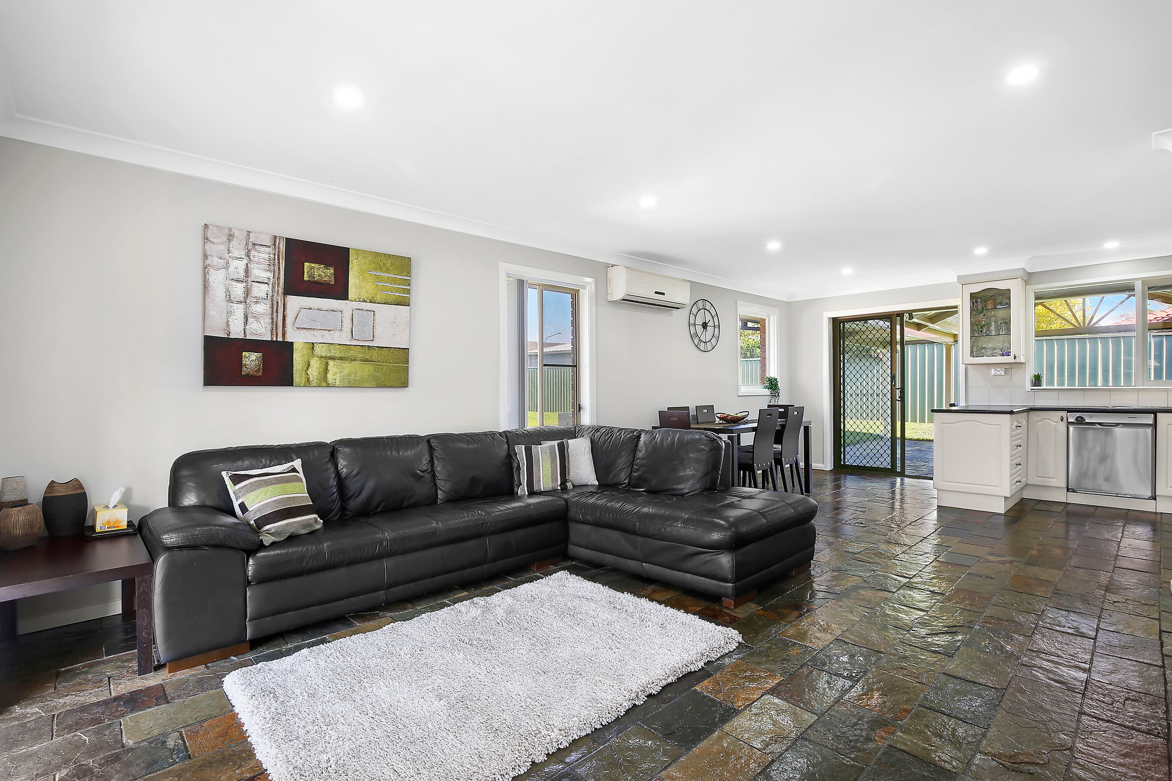 5 Warren Place, Wakeley - Thumbnail 2