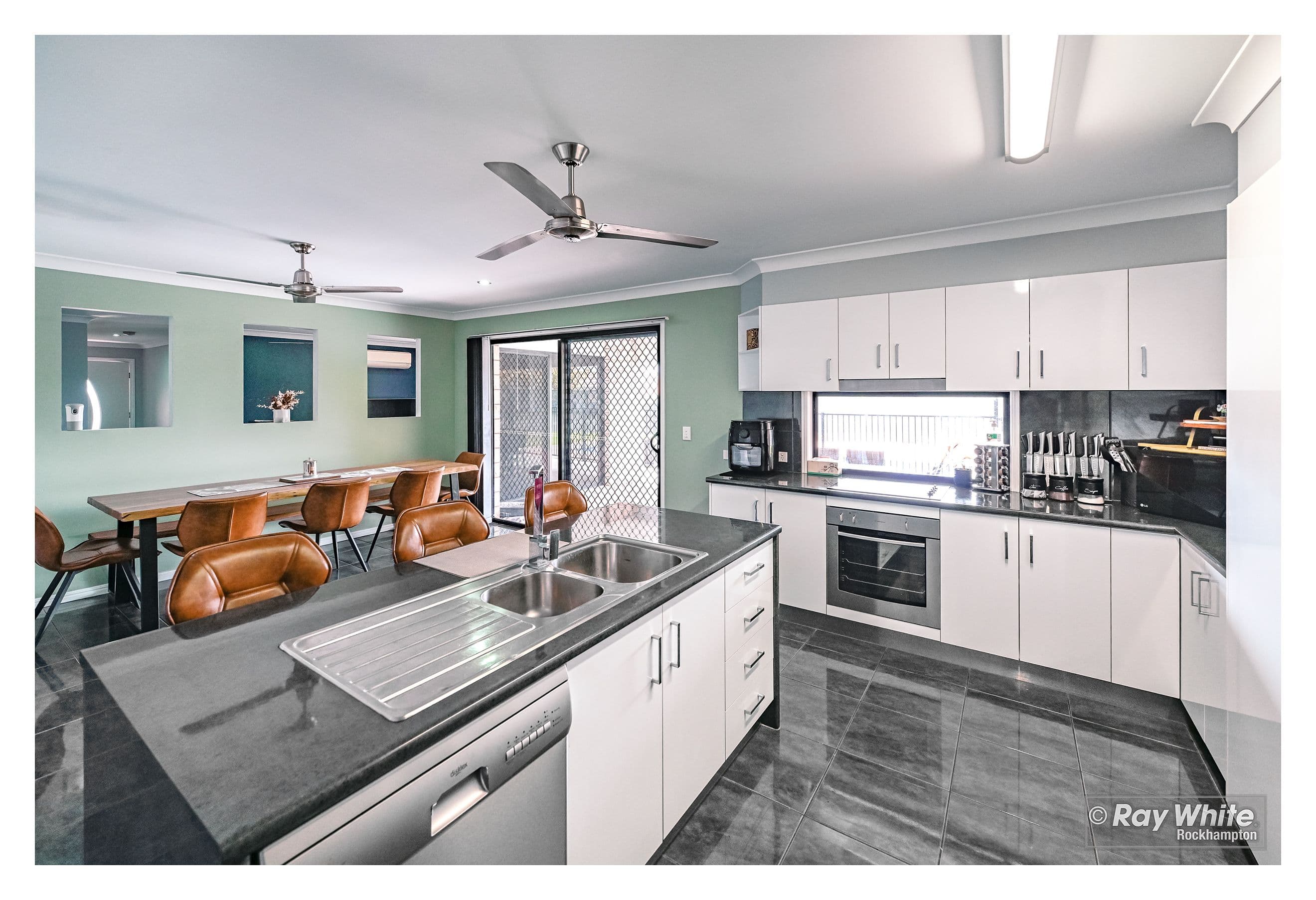 6 Giles Court, Gracemere QLD 4702, Gracemere - Thumbnail 4