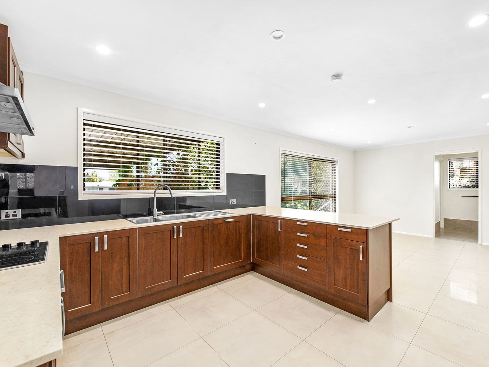 37 Devona Street, Aspley QLD 4034, Aspley - Thumbnail 6