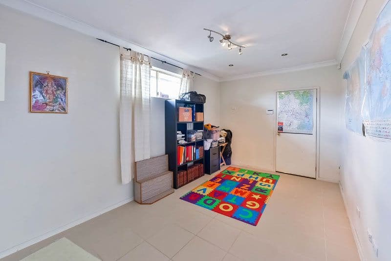 49 Dorrigo Crescent, Bow Bowing - Thumbnail 4