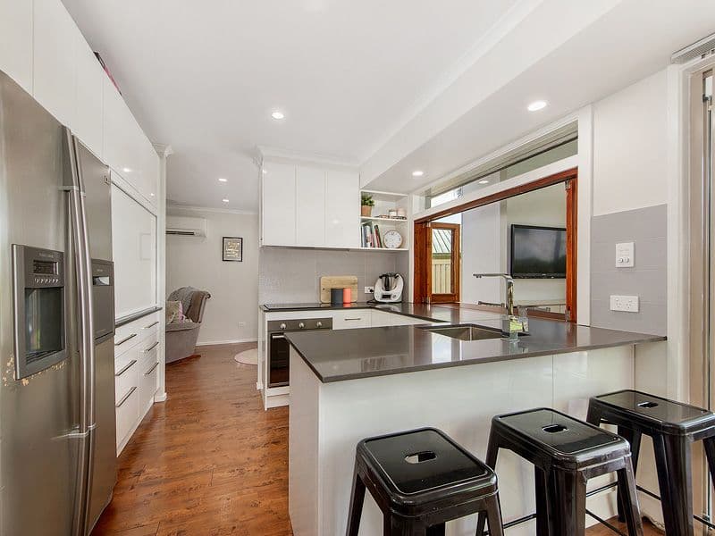 5 Sharne Court, Carrara QLD 4211, Carrara - Thumbnail 5