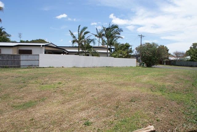 19 Boronia Crescent, MARCOOLA QLD 4564, Marcoola - Thumbnail 3