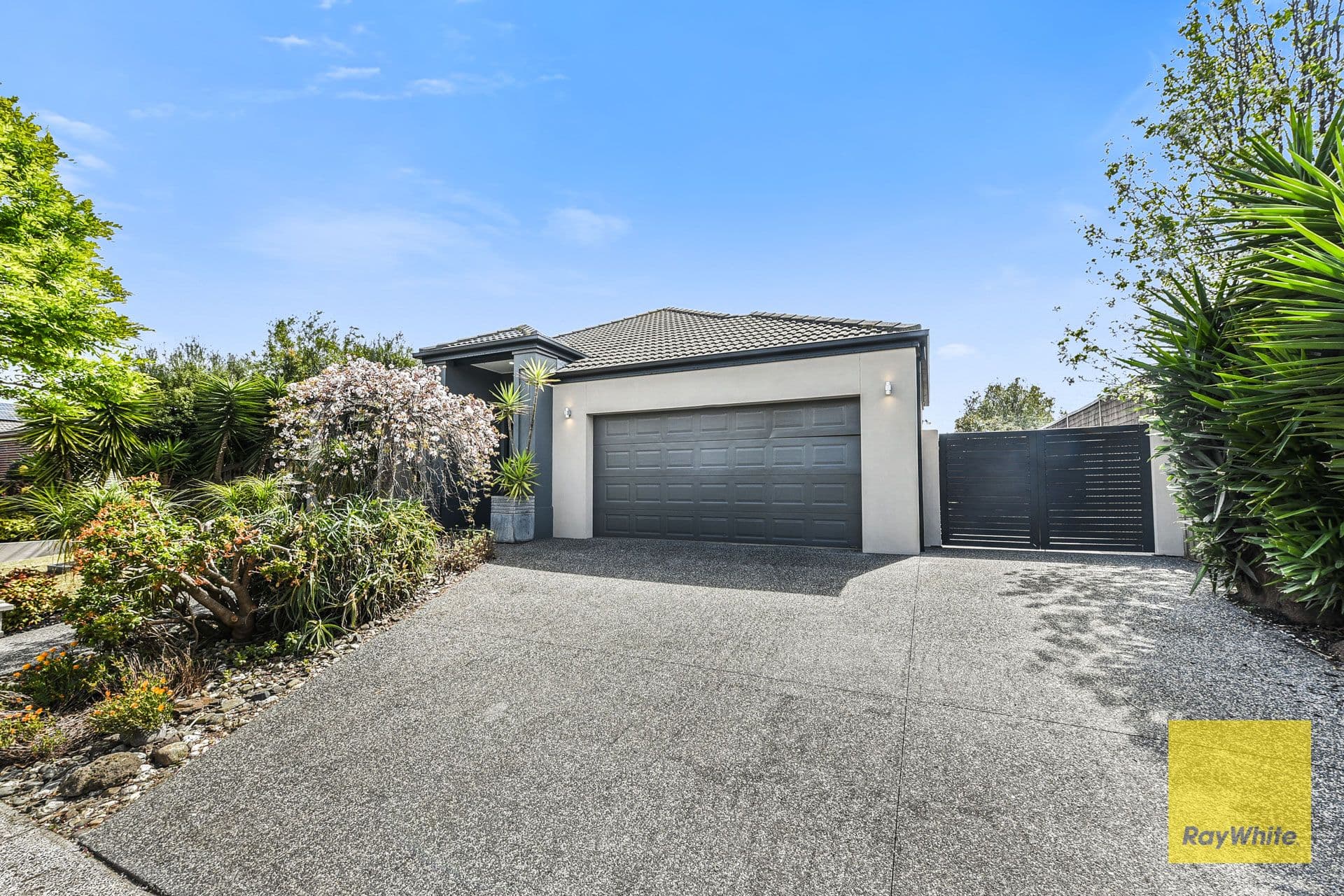 48 The Springs Close, Narre Warren South VIC 3805, Narre Warren South - Thumbnail 2