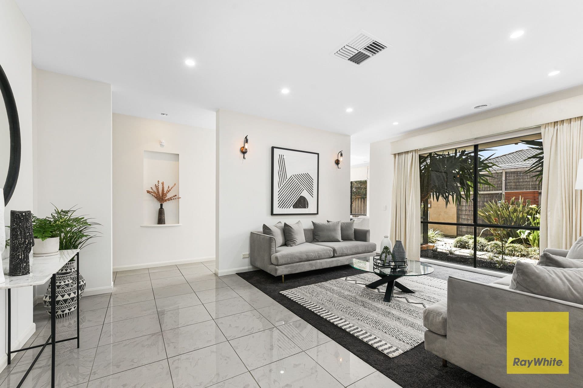 48 The Springs Close, Narre Warren South VIC 3805, Narre Warren South - Thumbnail 3