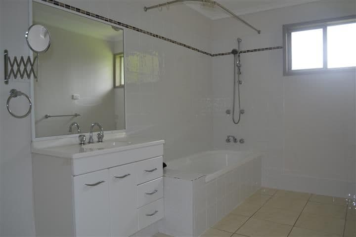 23 Oxley Drive, South Gladstone QLD 4680, South Gladstone - Thumbnail 5