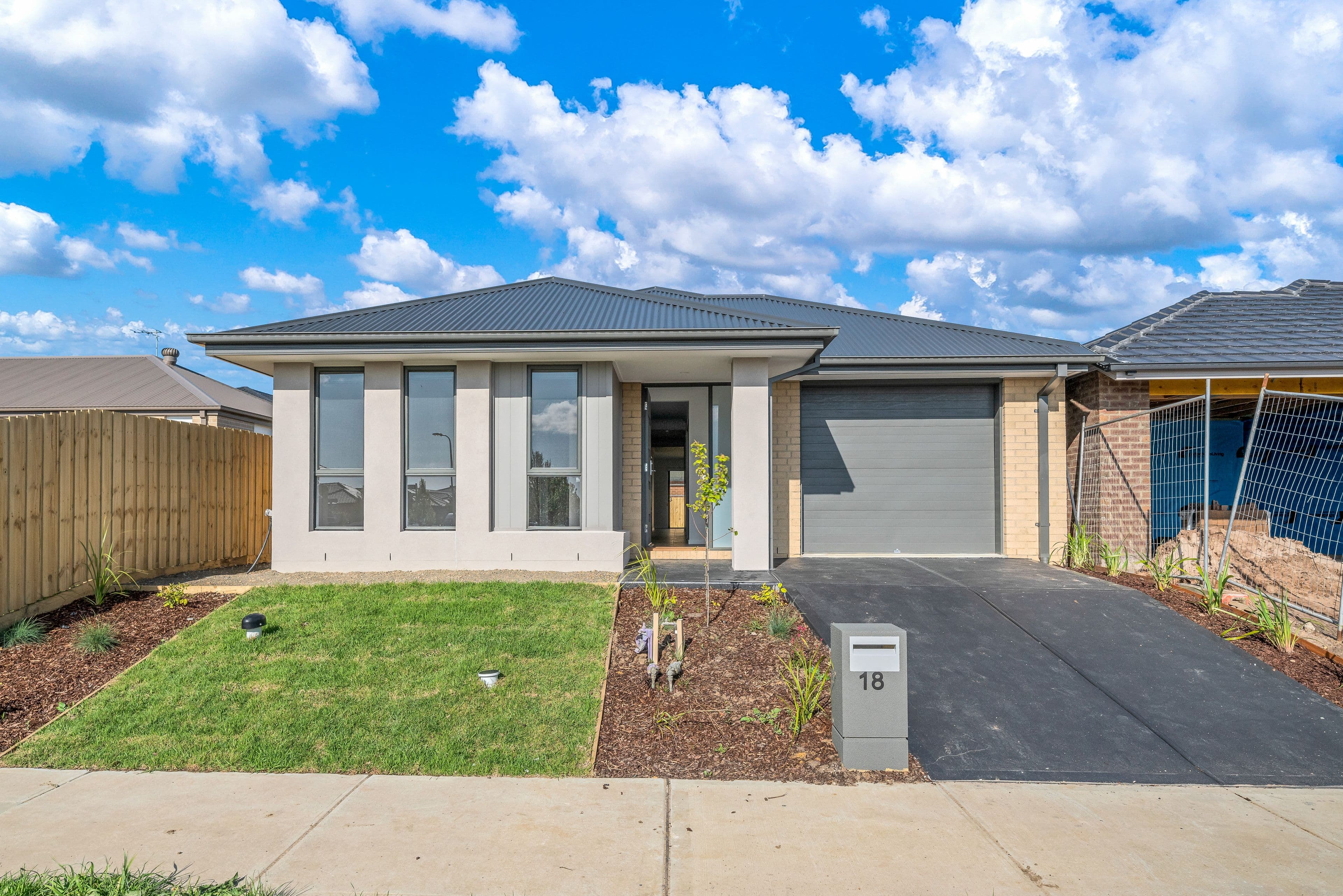 18 Merlot Way, Clyde North VIC 3978, Clyde North - Image 1