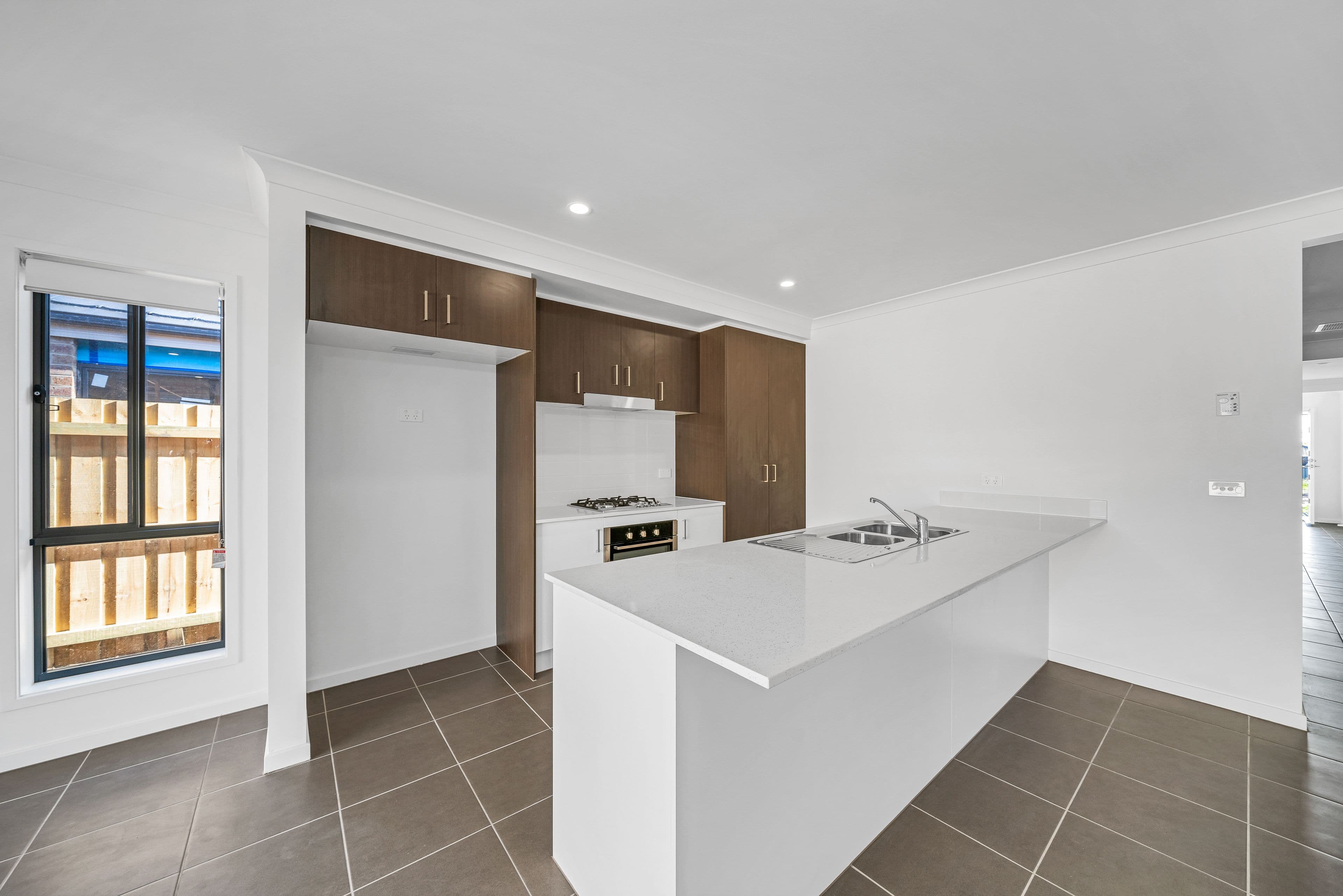 18 Merlot Way, Clyde North VIC 3978, Clyde North - Thumbnail 5