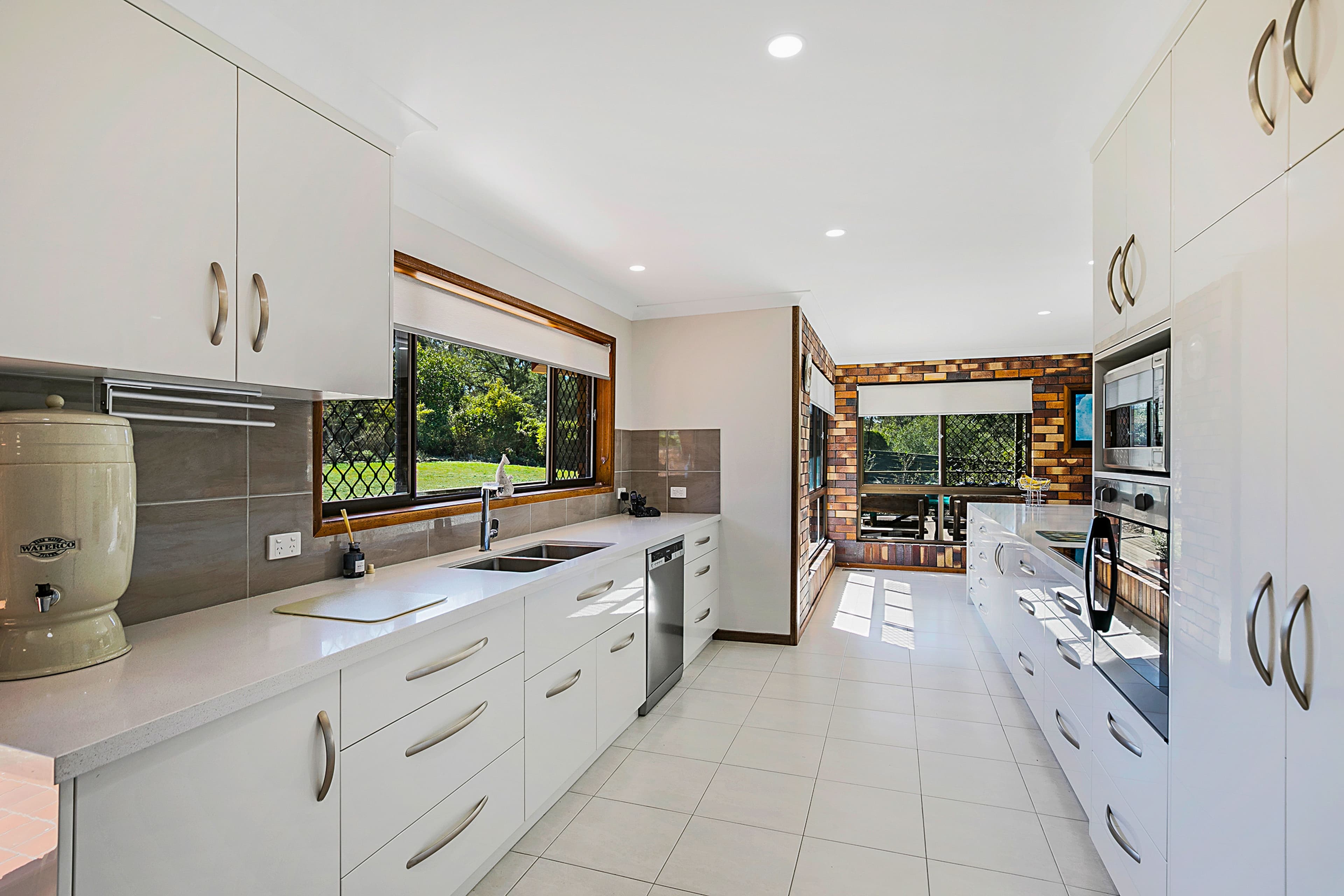 228 Hermitage Road, Cranley QLD 4350, Cranley - Thumbnail 3