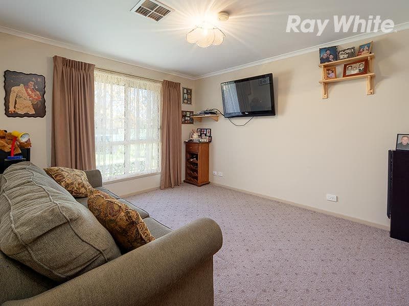 10 Hawkins Street, HOWLONG NSW 2643, Howlong - Thumbnail 8