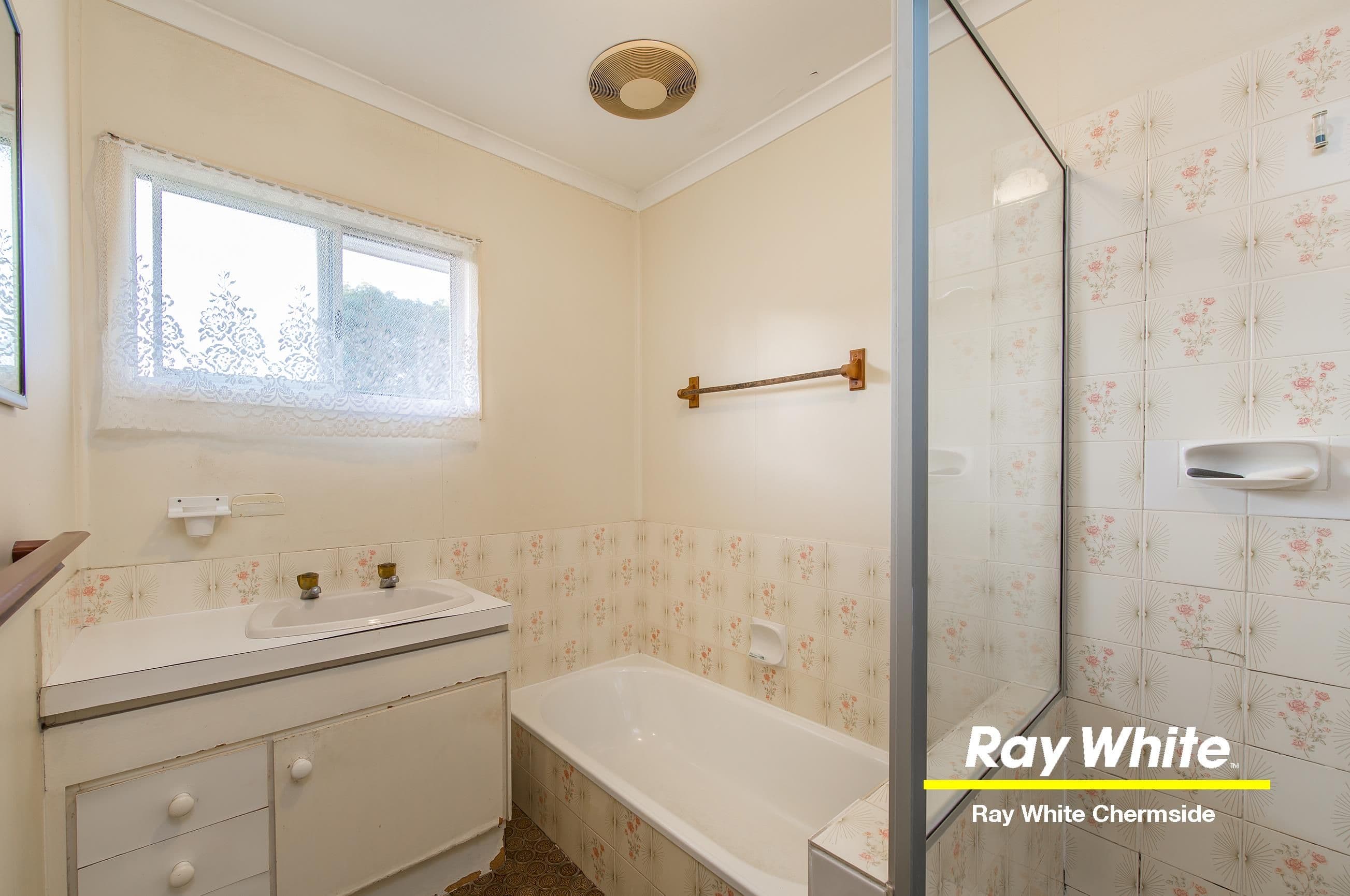 33 Sovereign Avenue, Bray Park QLD 4500, Bray Park - Thumbnail 3