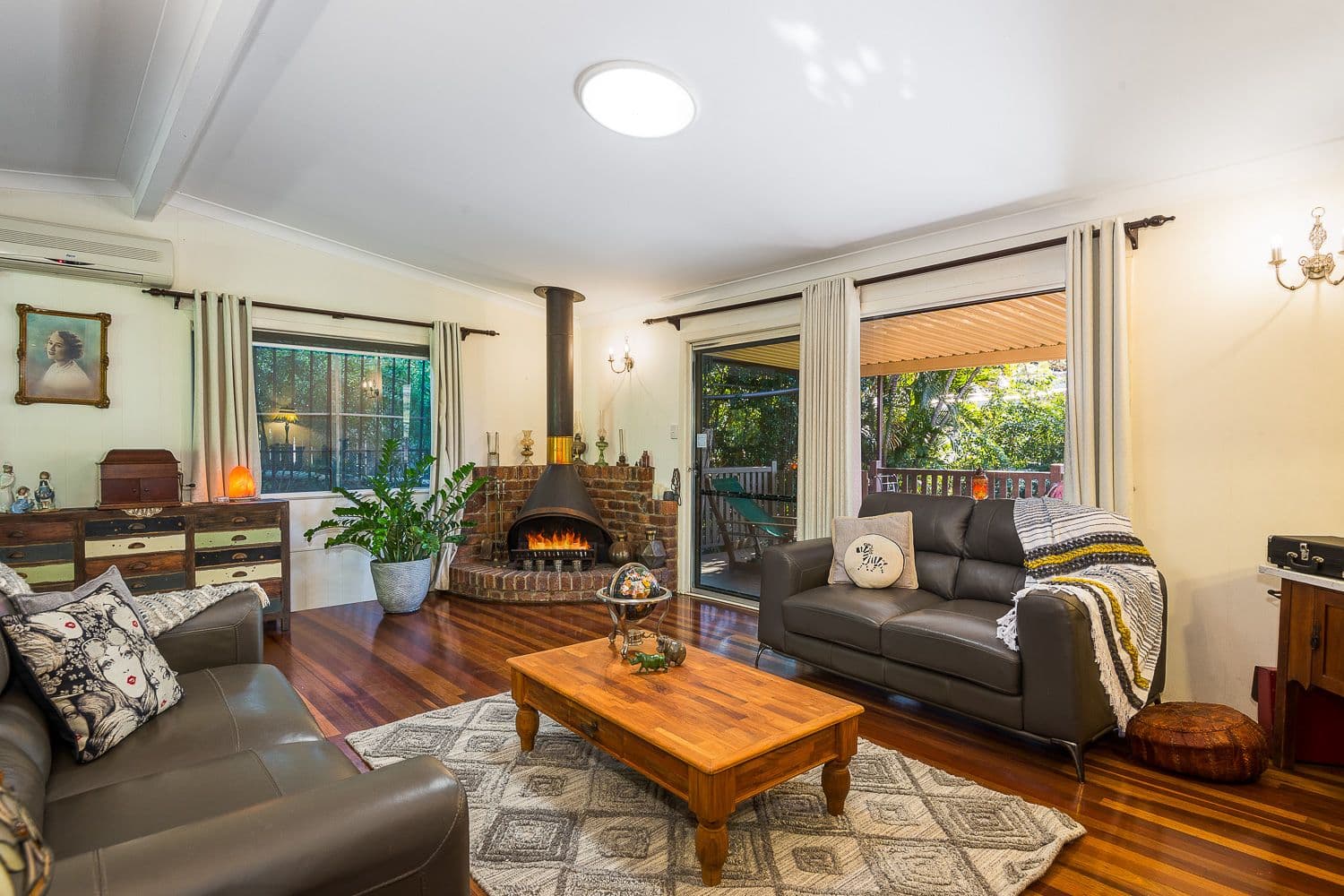 9 Menangle Avenue, Arana Hills QLD 4054, Arana Hills - Image 1