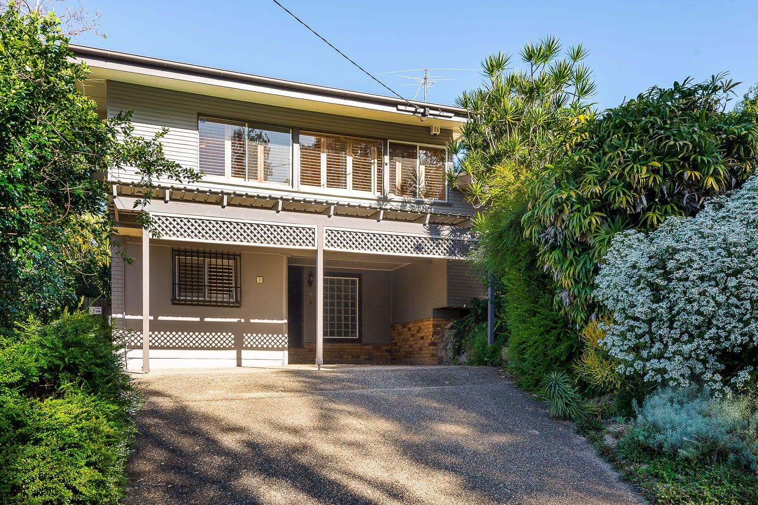 9 Menangle Avenue, Arana Hills QLD 4054, Arana Hills - Thumbnail 2