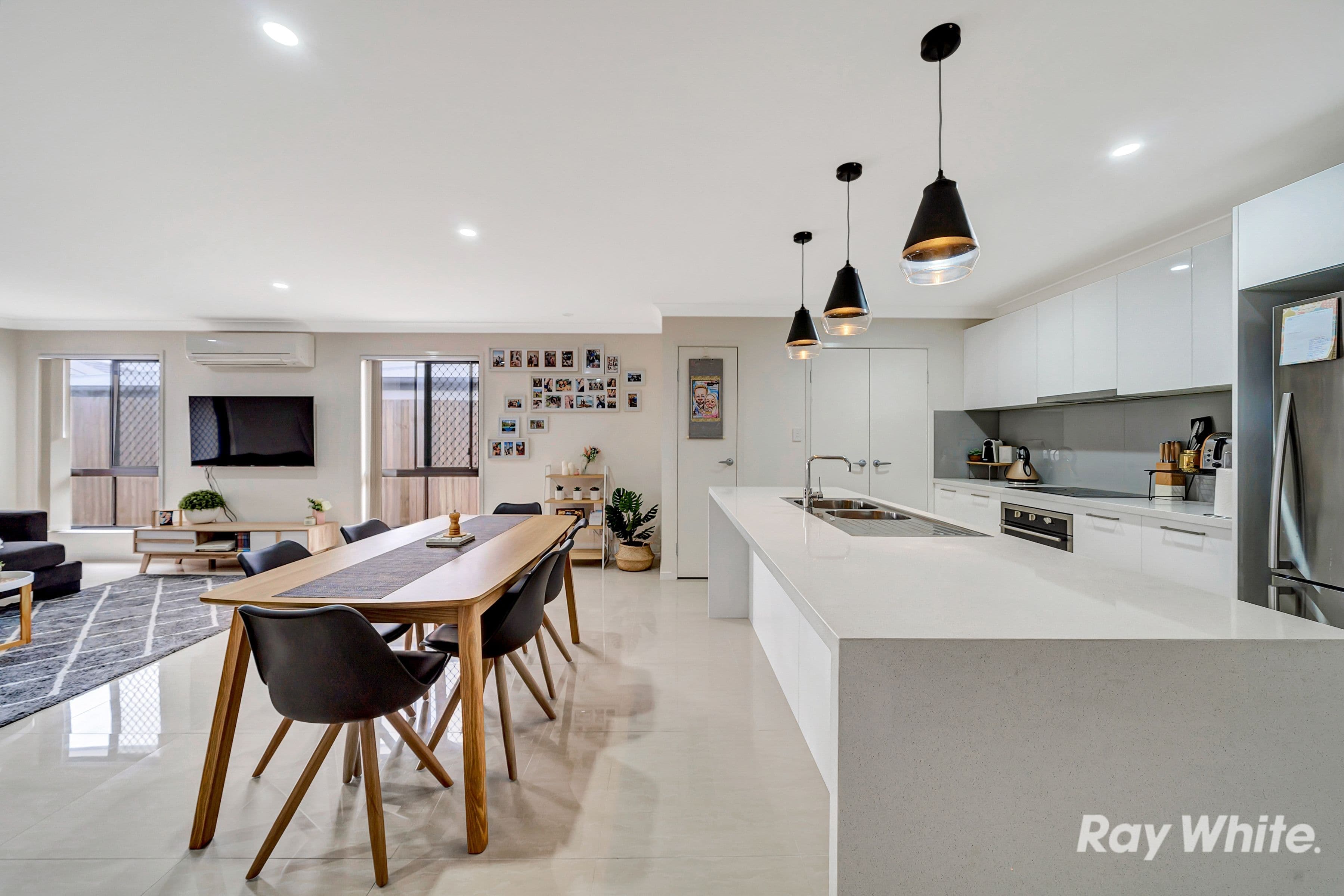 7 Vivienne Way, Marsden QLD 4132, Marsden - Thumbnail 2
