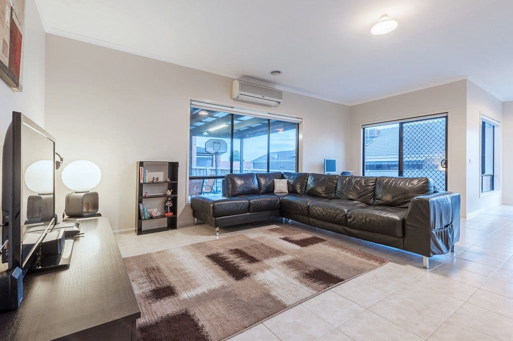 5 Olrig Grove, Craigieburn VIC 3064, Craigieburn - Thumbnail 3