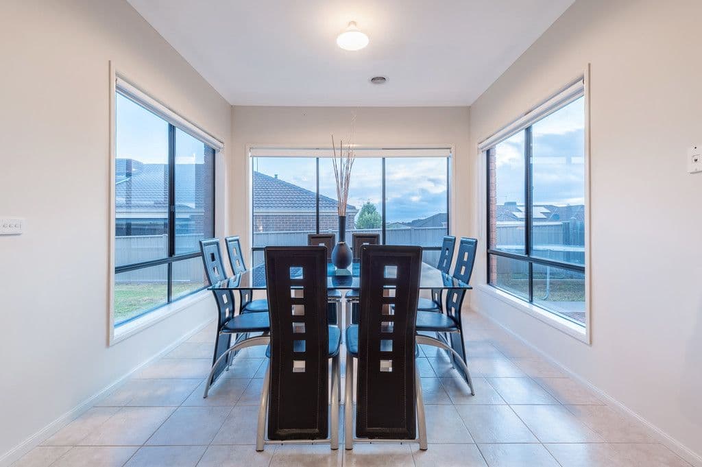5 Olrig Grove, Craigieburn VIC 3064, Craigieburn - Thumbnail 4