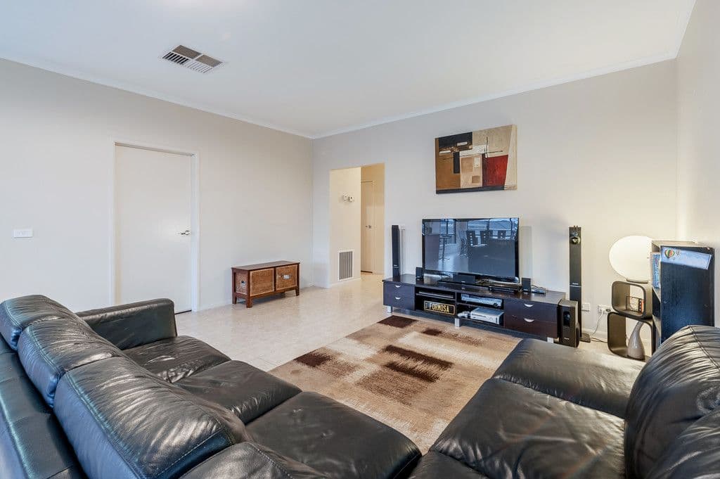 5 Olrig Grove, Craigieburn VIC 3064, Craigieburn - Thumbnail 5