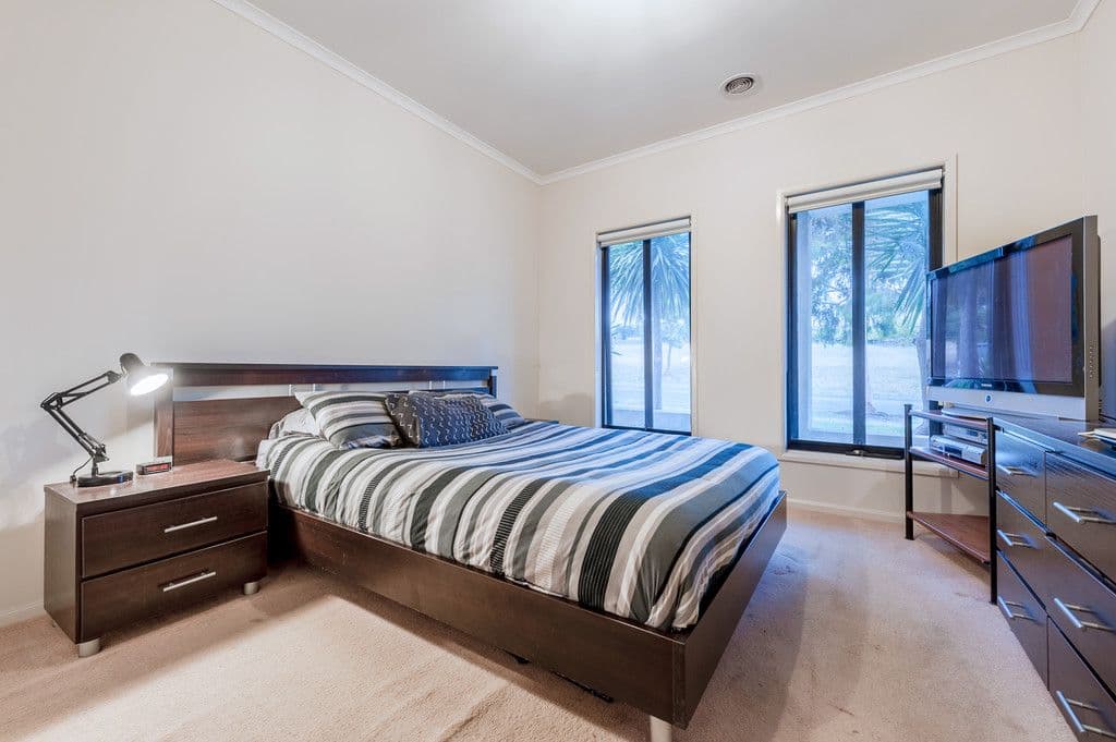 5 Olrig Grove, Craigieburn VIC 3064, Craigieburn - Thumbnail 6