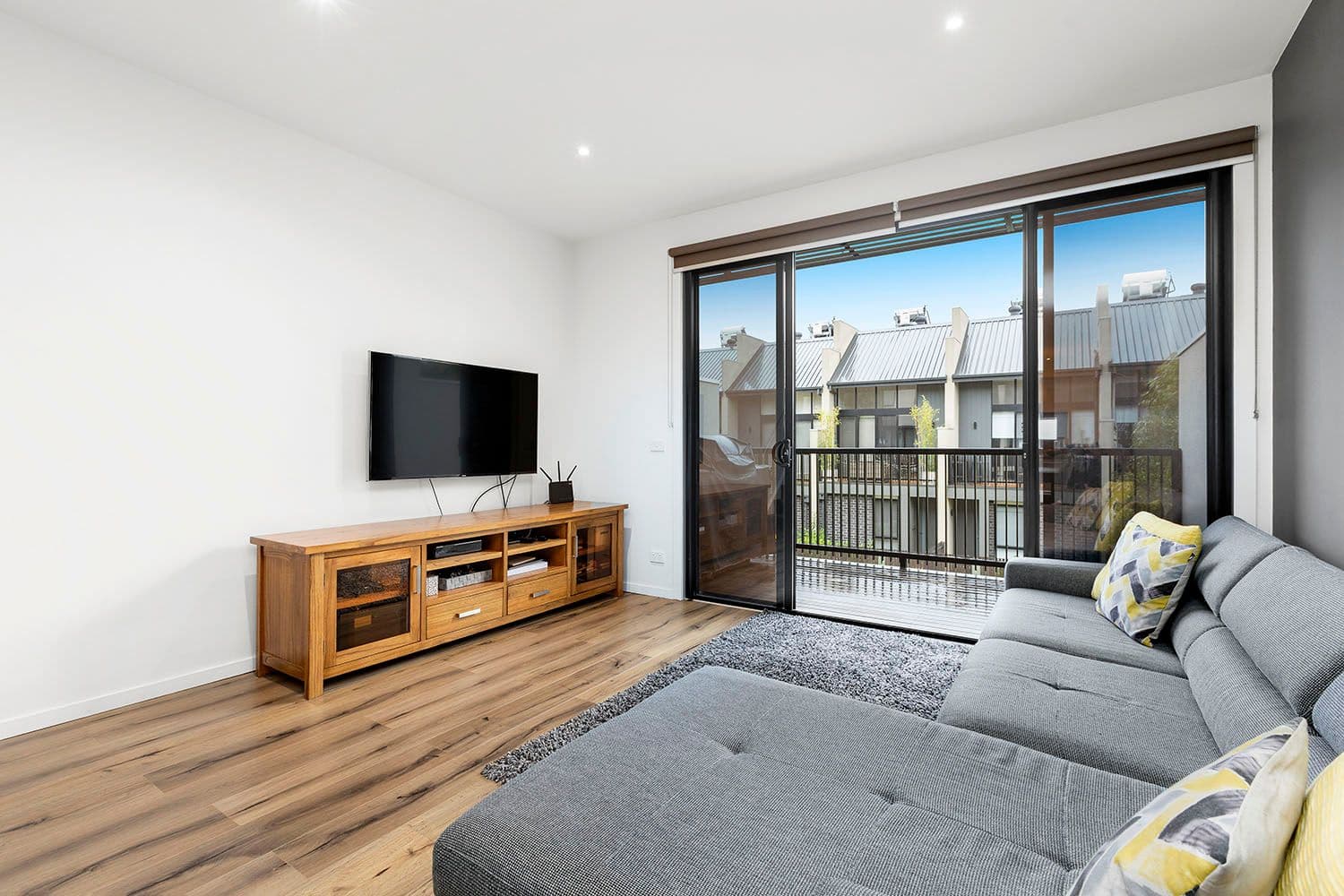 12 Central Park Walk, Cheltenham VIC 3192, Cheltenham - Thumbnail 6
