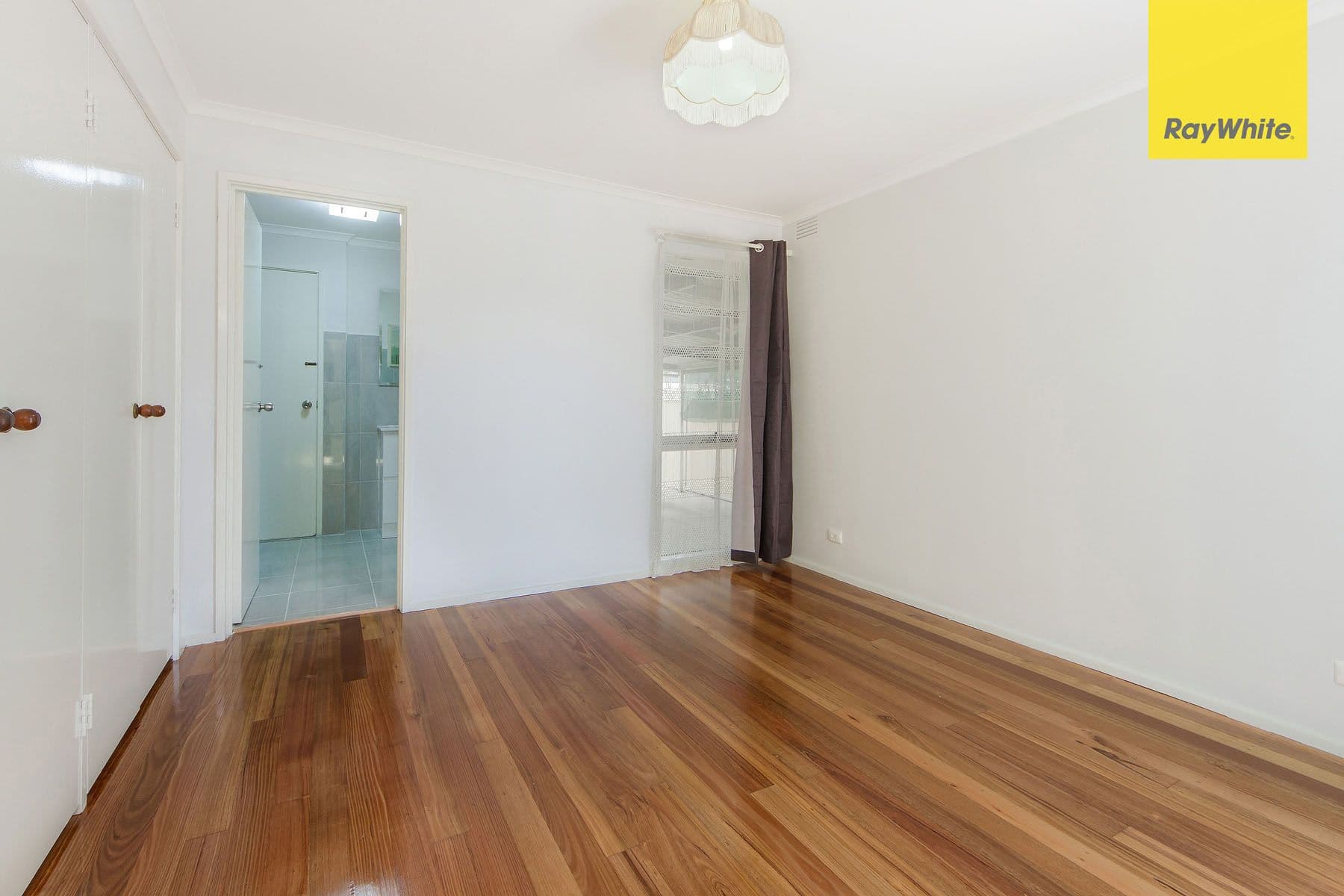 24 Glenmaggie Drive, St Albans VIC 3021, St Albans - Thumbnail 4