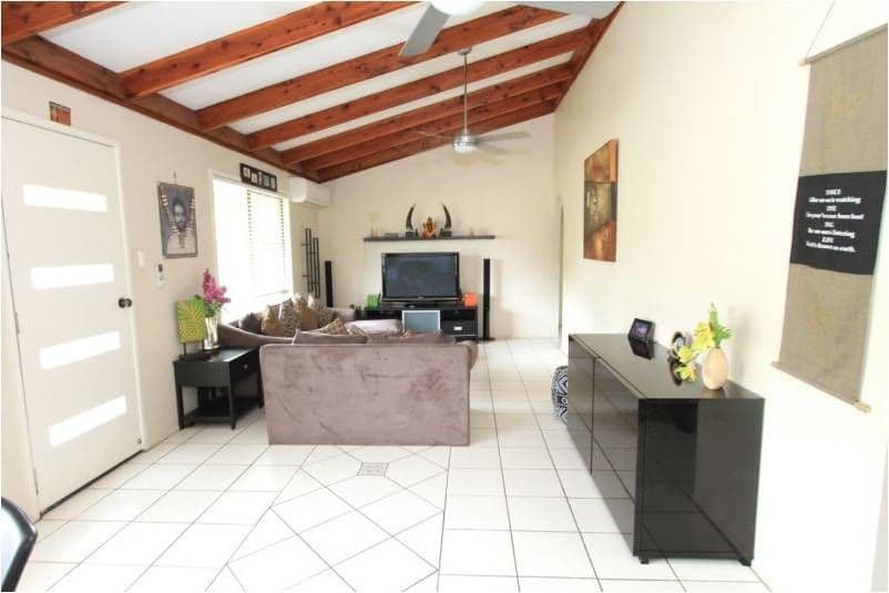 5 Torelliana Drive, STRATHPINE QLD 4500, Strathpine - Thumbnail 2