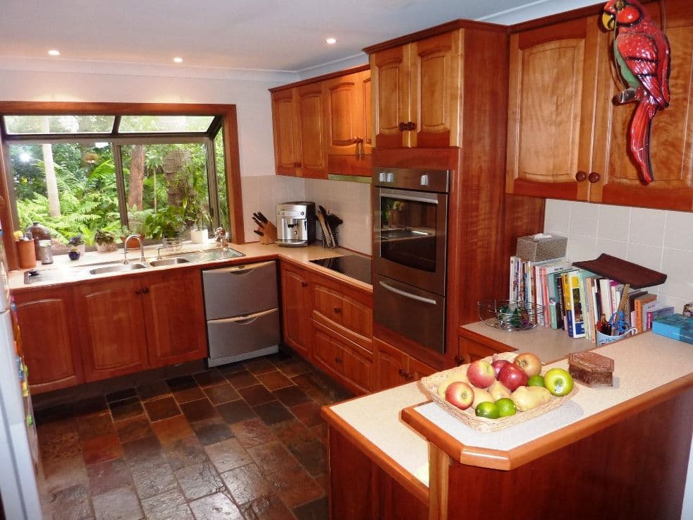 37 Benelong Street, BULLI NSW 2516, Bulli - Thumbnail 3