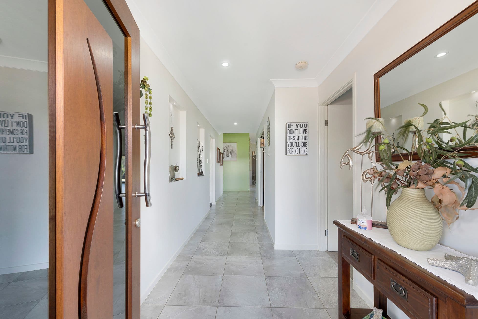 48 Bisdee Street, Coral Cove QLD 4670, Coral Cove - Thumbnail 8
