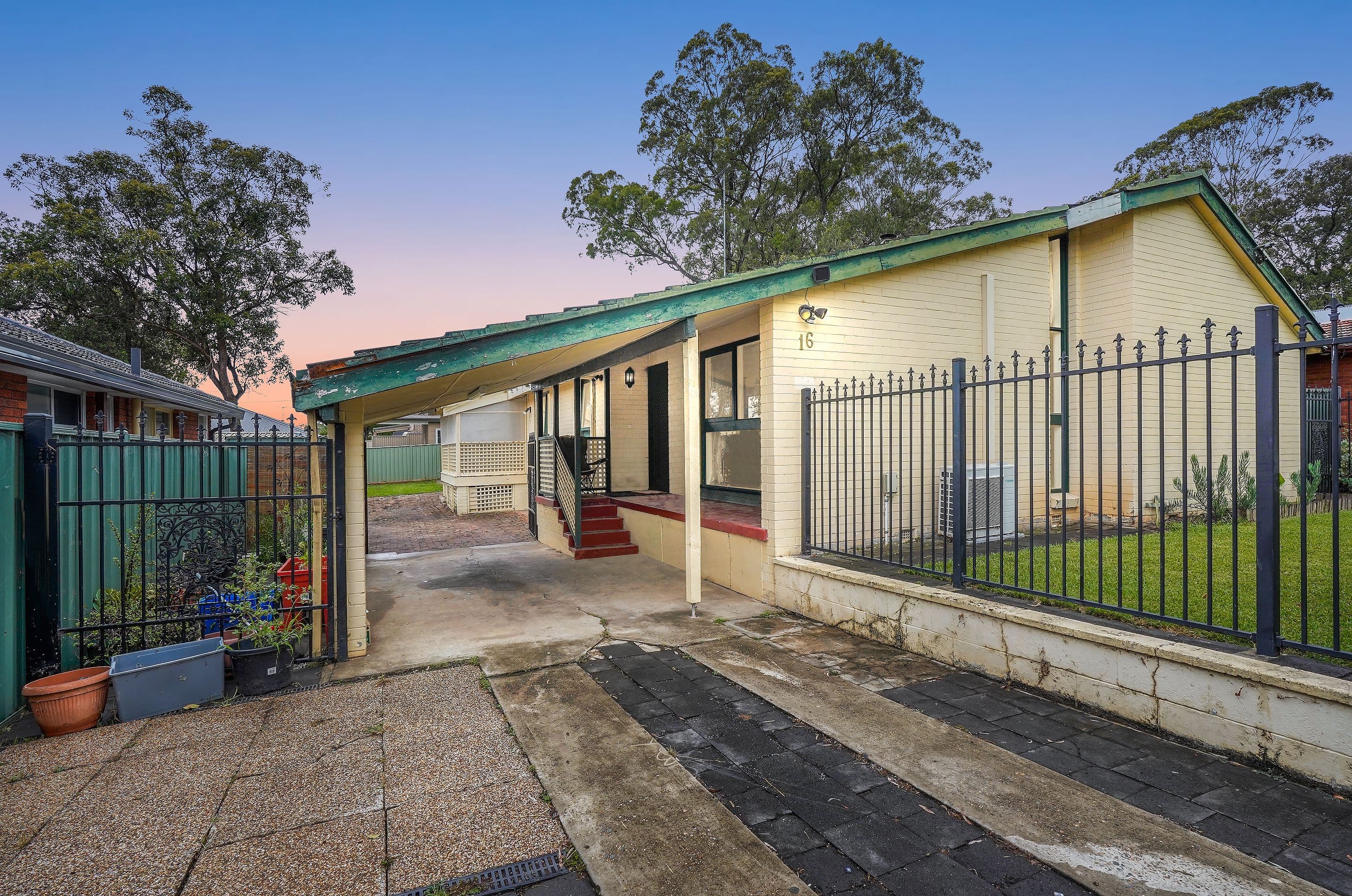 16 Barcoo Avenue, Leumeah NSW 2560, Leumeah - Image 1
