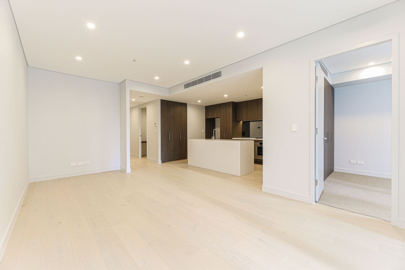 Bondi Junction NSW 2022, Bondi Junction - Image 1