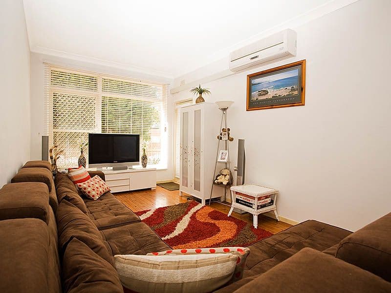21 Trafalgar Street, BRIGHTON-LE-SANDS NSW 2216, Brighton-Le-Sands - Thumbnail 2