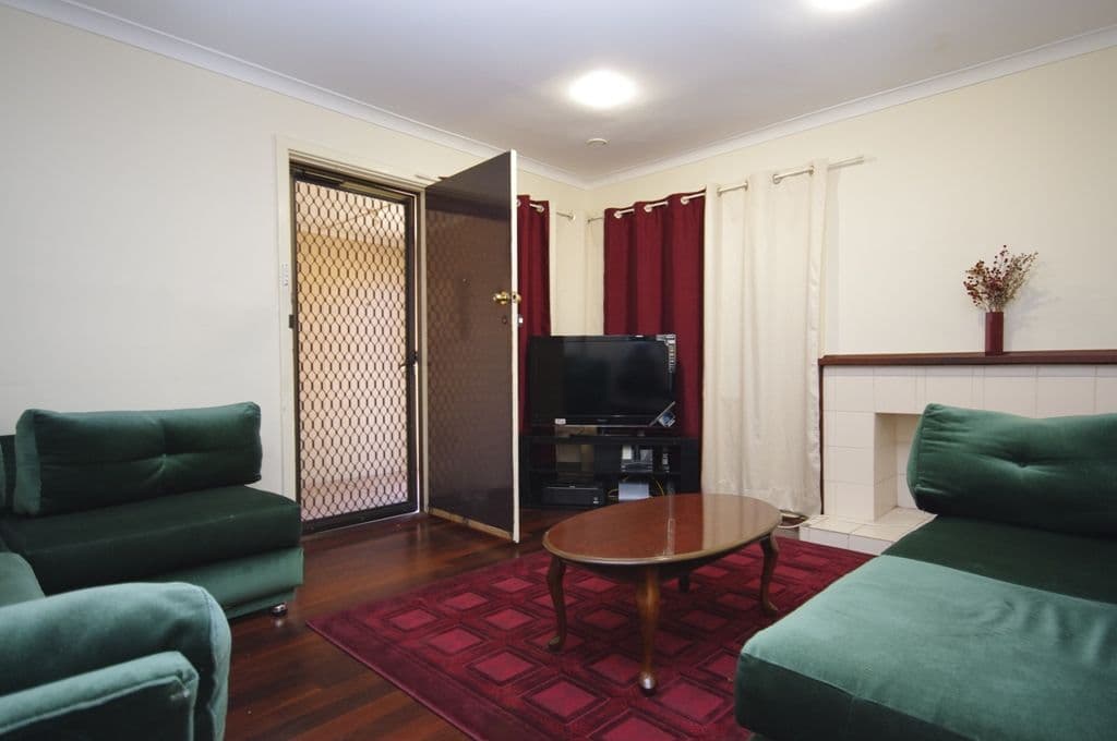 31 Tangmere Way, BALGA WA 6061, Balga - Thumbnail 2