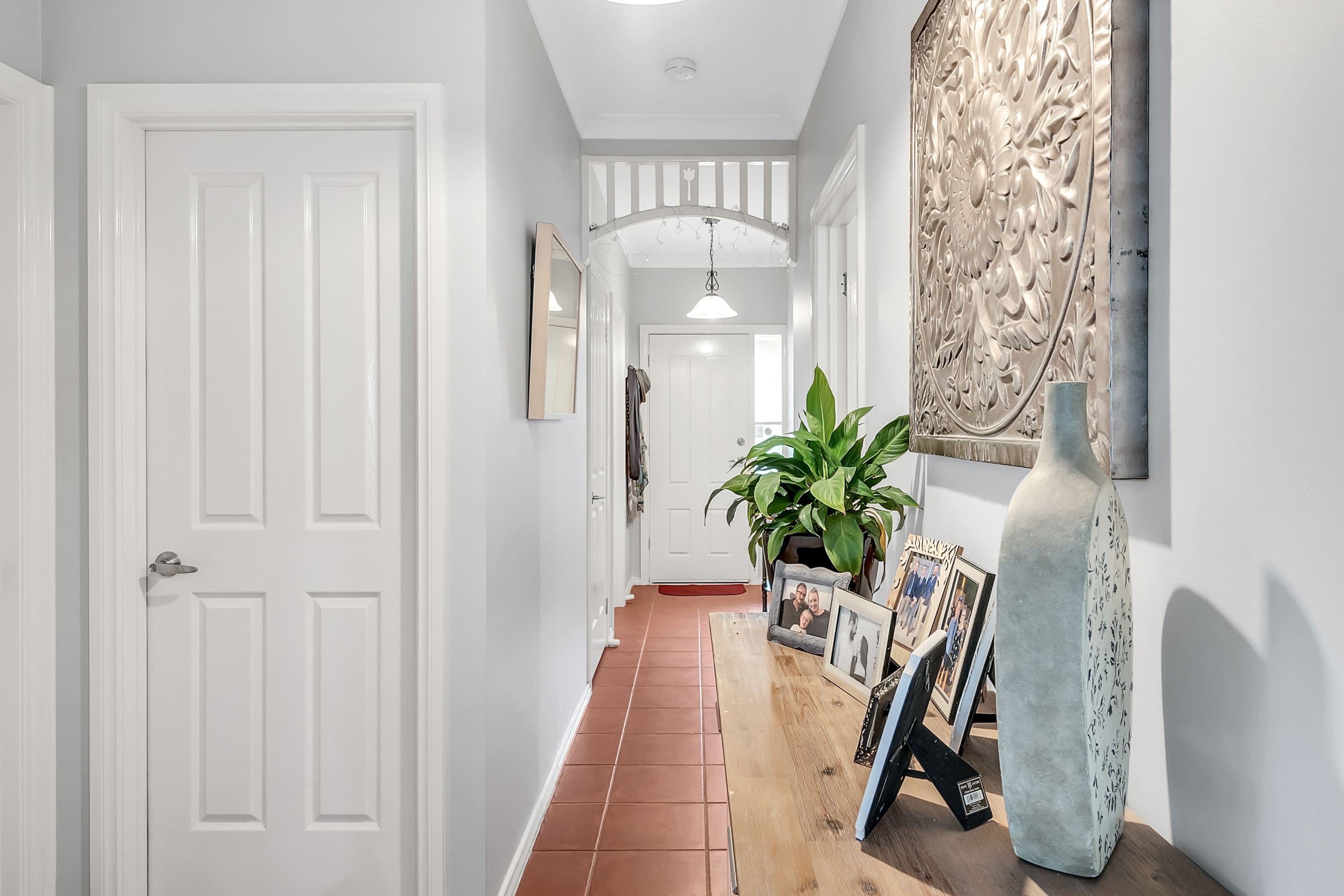 9 Woodlea Crescent, Craigieburn VIC 3064, Craigieburn - Thumbnail 3