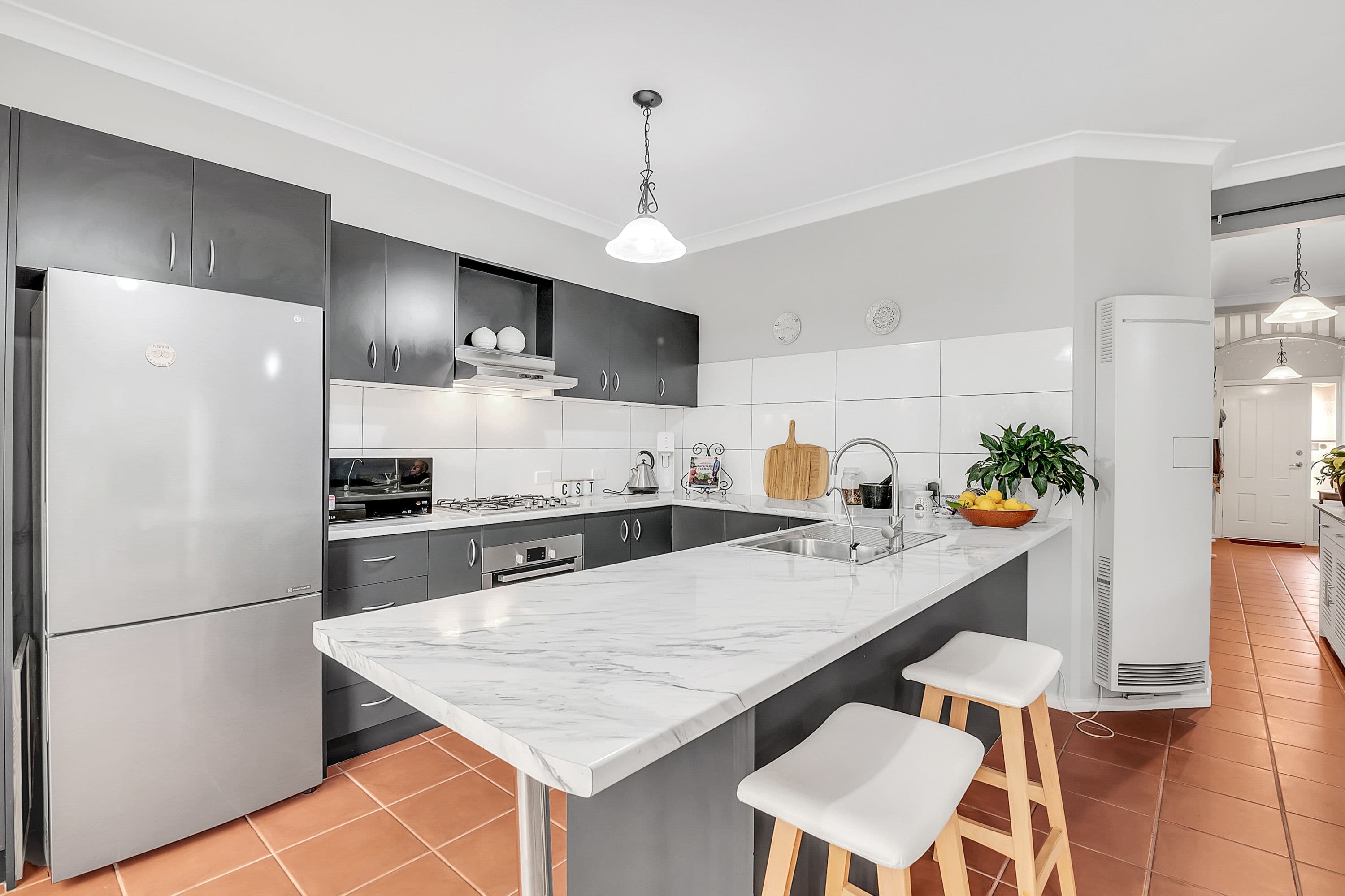 9 Woodlea Crescent, Craigieburn VIC 3064, Craigieburn - Thumbnail 4