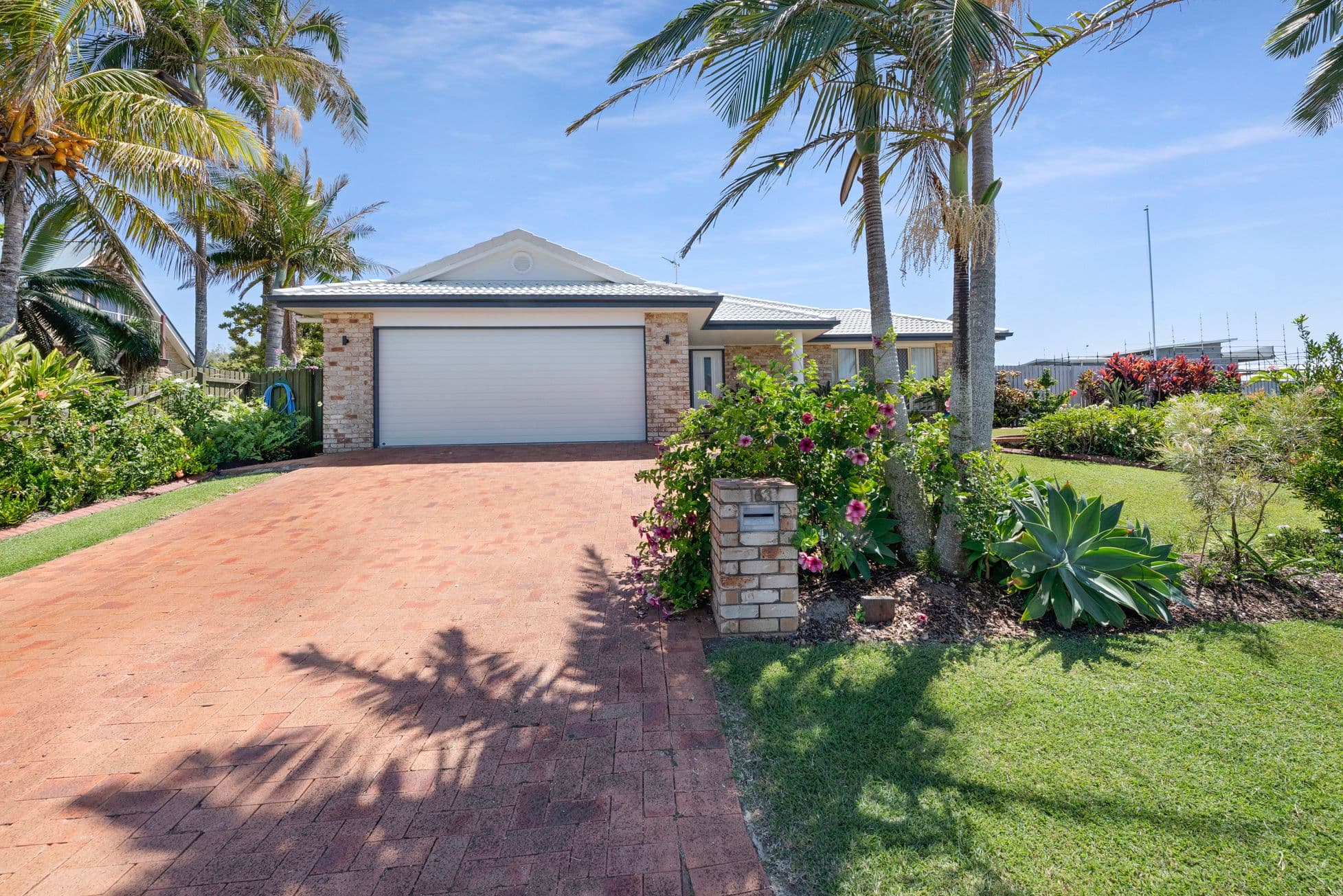 163 Barolin Esplanade, Coral Cove QLD 4670, Coral Cove - Thumbnail 3