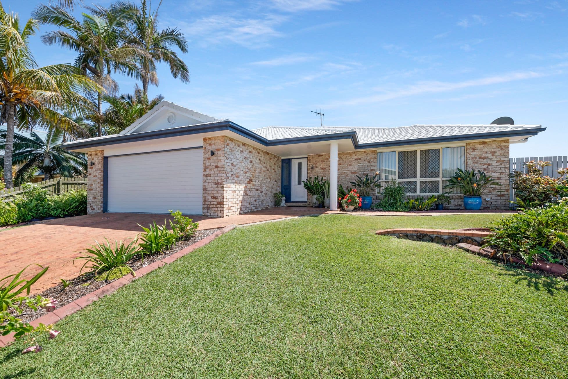 163 Barolin Esplanade, Coral Cove QLD 4670, Coral Cove - Thumbnail 4