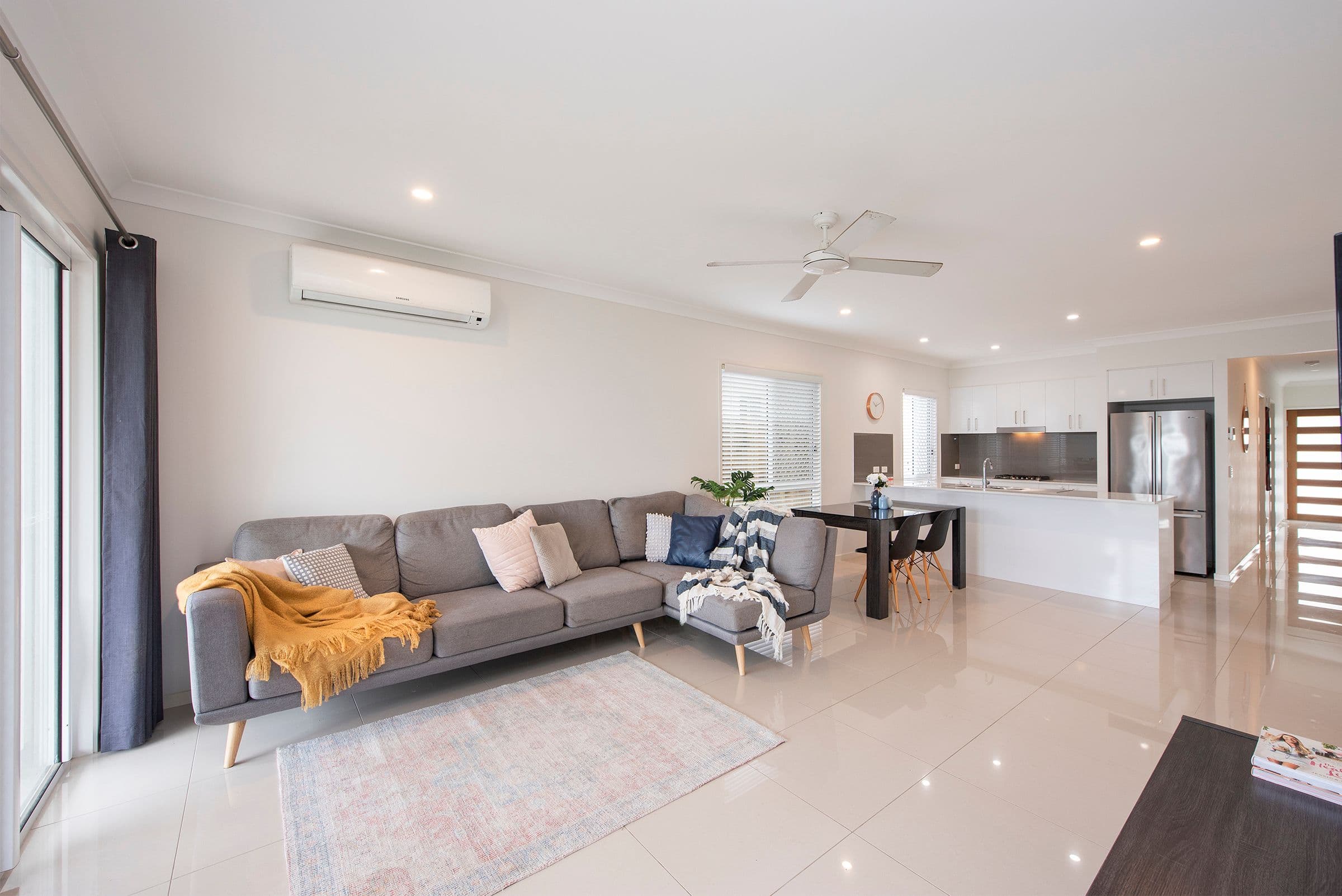 124 Ridgevale Boulevard, Holmview QLD 4207, Holmview - Thumbnail 2