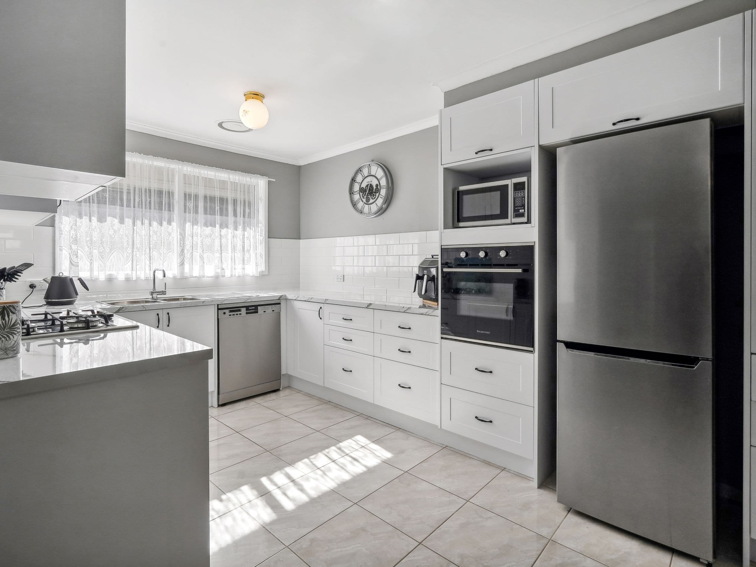 37 Rokeby Crescent, Craigieburn VIC 3064, Craigieburn - Thumbnail 4